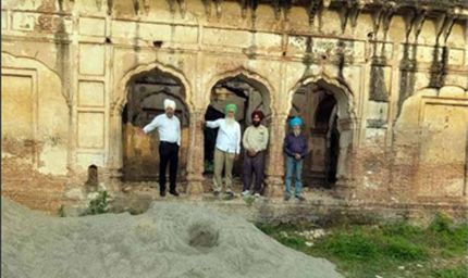 विरासत पर हमला: दीनानगर की ऐतिहासिक शाही बारादरी में तोड़फोड़, सिख समाज में भारी रोष