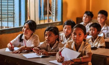 योगी सरकार में बदली बेसिक शिक्षा की तस्वीर, नामांकन से लेकर गुणवत्ता तक ऐतिहासिक सुधार