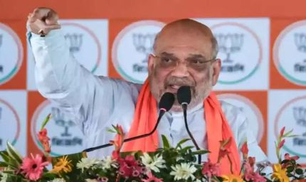 बंगाल में बोले अमित शाह- 'कमल का बटन दबाओ, भाजपा सरकार बनाओ, घुसपैठियों को भगाओ'