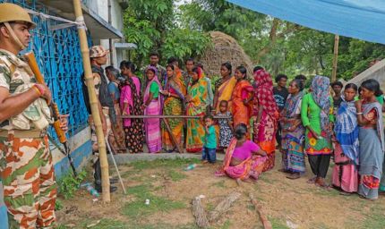 बंगाल में 8 हजार पोलिंग बूथ को चुनाव आयोग ने माना सुपर सेंसेटिव, 135 दबंगों को पकड़ा