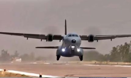 पूर्वांचल एक्सप्रेस-वे पर IAF का दमखम, सुखोई और मिराज की गर्जना से कांपा आसमान