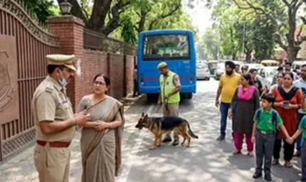 Ludhiana के स्कूलों में फिर बम की धमकी: ईमेल मिलते ही पुलिस अलर्ट, मचा हड़कंप