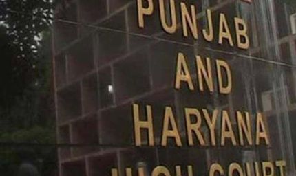 चंडीगढ़ के जज पर हाईकोर्ट का बड़ा एक्शन, आपत्तिजनक वीडियो वायरल होने के बाद सस्पेंड