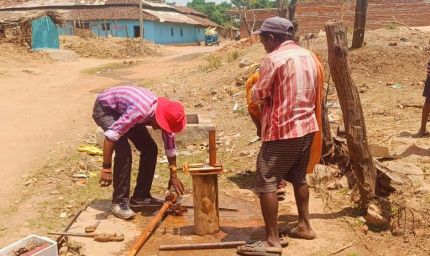 भीषण गर्मी में ग्रामीणों को मिली बड़ी राहत: भरतपुर के कई गाँवों में खराब हैंडपंप हुए दुरुस्त