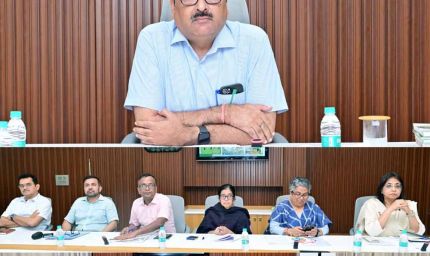 ग्रामीण क्षेत्रों को जलवायु परिवर्तन के अनुकूल बनाने और ग्राम पंचायतवार कार्ययोजना बनाएं - मुख्य सचिव  विकासशील