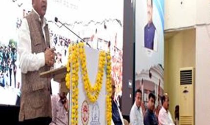 विद्यार्थी पारंपरिक कक्षा शिक्षा से आगे बढ़कर विज्ञान के व्यावहारिक एवं अनुप्रयुक्त स्वरूप से हुए परिचित