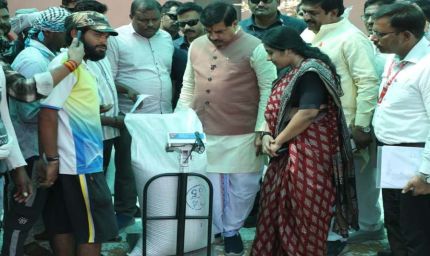 एक्शन में डॉ. मोहन यादव: अचानक खरीदी केंद्र पहुंचे, किसानों के साथ चाय पर चर्चा, CM ने पूछी भुगतान और तौल व्यवस्था