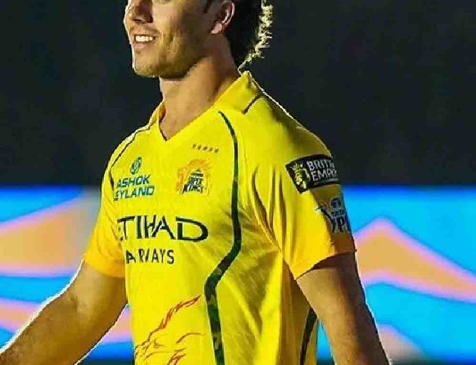 CSK और PBKS के बीच महामुकाबला, पंजाब किंग्स की प्लेइंग 11 में अर्शदीप सिंह की जगह बेन ड्वारशुइस की होगी एंट्री