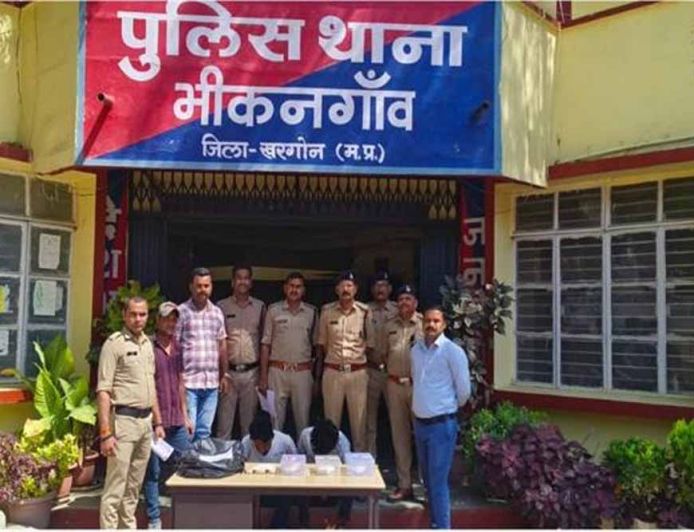 मध्यप्रदेश पुलिस की अवैध हथियारों की तस्‍करी के विरूद्ध सख्त कार्रवाई विगत तीन सप्ताह में 52 अवैध हथियार जब्त