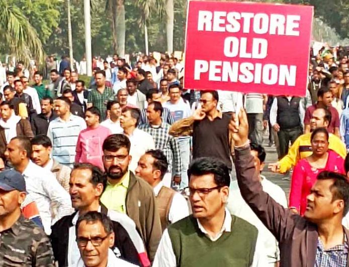 OPS और भत्तों की मांग तेज: हरियाणा कर्मचारियों ने सरकार को वादे याद दिलाए