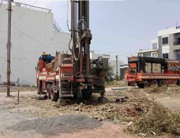 फिरोजपुर में सख्त आदेश: शाम 5 बजे के बाद बोरवेल-खनन पर रोक, मेडिकल स्टोर्स में CCTV अनिवार्य