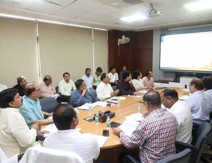 राज्य मंत्री लोधी ने की पर्यटन बोर्ड की समीक्षा