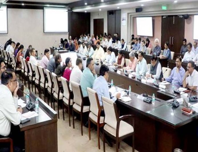 विभाग वर्ष 2026-27 की कार्य योजना और लक्ष्य 15 अप्रैल तक प्रस्तुत करें : मुख्य सचिव जैन