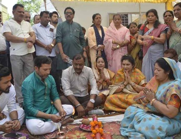 राज्यमंत्री गौर ने 90 लाख की लागत के विभिन्न विकास कार्यों का किया भूमि पूजन