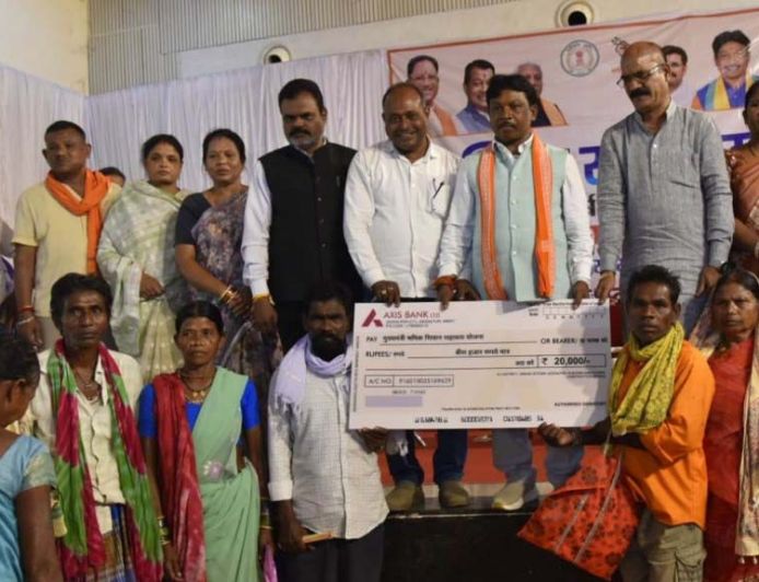 रायपुर : विकास की नींव रखने वाले हाथों का सम्मान, श्रमिक सम्मेलन में योजनाओं की सौगात से खिले श्रमिकों के चेहरे