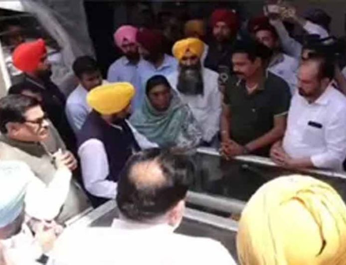 वृंदावन हादसे पर CM मान का दुख: बचाव कार्य को लेकर योगी से की बातचीत