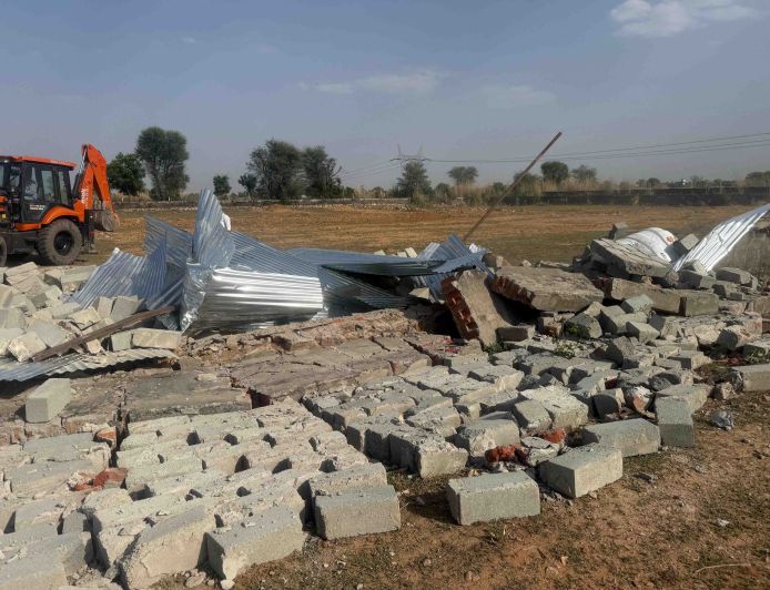 जयपुर में JDA का बड़ा एक्शन, 60 करोड़ की सरकारी जमीन से हटाया अतिक्रमण