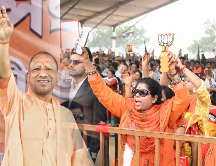 योगी आदित्यनाथ बोले - भाजपा सरकार आएगी तो बंगाल की सड़कों पर झाड़ू लगाएंगे गुंडे, माफिया व मौलाना