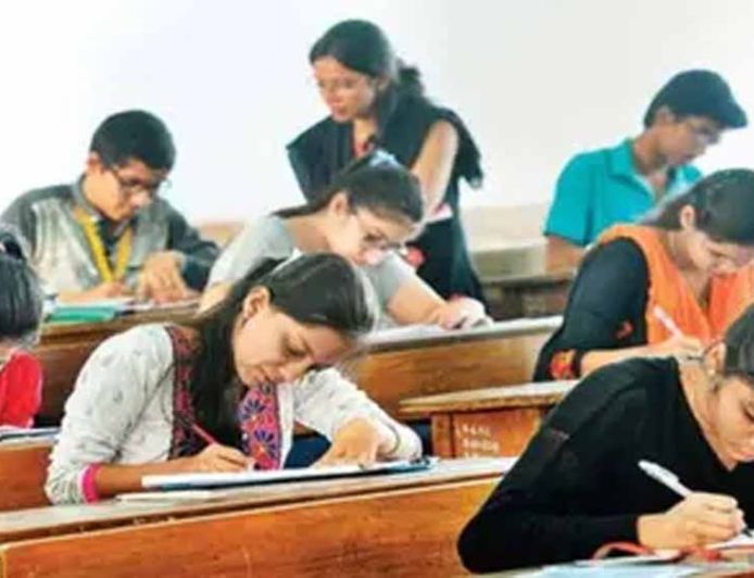 53 केंद्रों पर कड़ी निगरानी में सहायक आचार्य पुनर्परीक्षा सम्पन्न, 19,718 अभ्यर्थी हुए शामिल