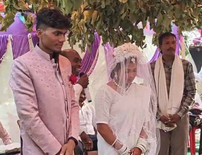 Surguja में अनोखी शादी: बारात लेकर पहुंची ईसाई दुल्हन, विदाई में रो पड़ा दूल्हा