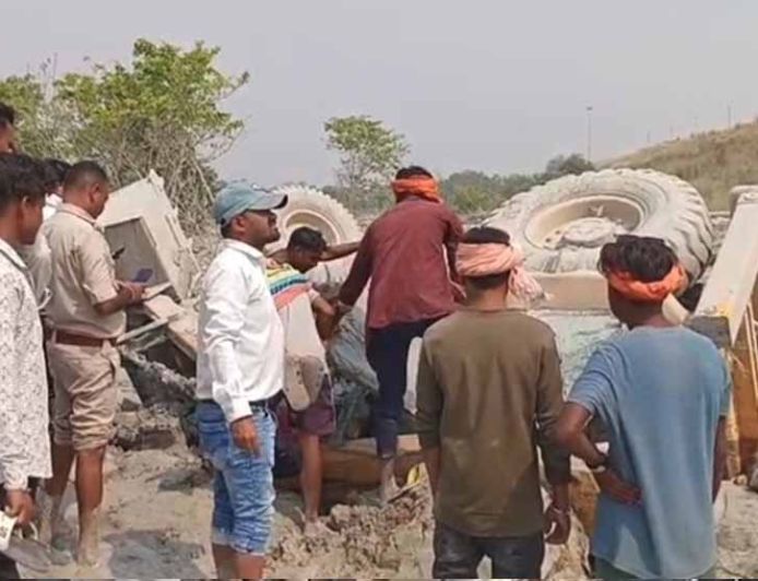 कोरबा हादसा: राखड़ बांध फूटा, जेसीबी ऑपरेटर की मौत; 3 मजदूरों का रेस्क्यू कर बचाई जान