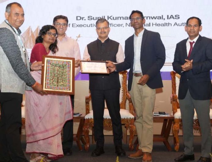आयुष्मान भारत का लाभ देने में यूपी देश में अव्वल, एनएचए ने किया सम्मानित