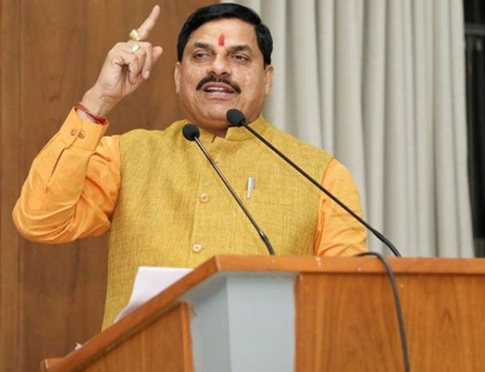 PM मोदी पर खड़गे की विवादित टिप्पणी पर सीएम मोहन की तीखी प्रतिक्रिया, कांग्रेस अध्यक्ष से माफी की मांग