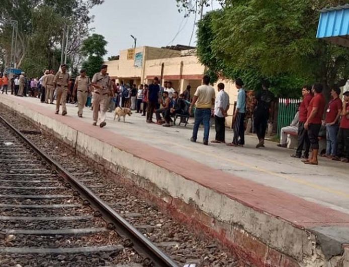 फिरोजपुर छावनी रेलवे स्टेशन को बम से उड़ाने की धमकी, जीआरपी ने शुरू की जांच