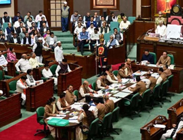 MP विधानसभा में महिलाओं को 33% आरक्षण का शासकीय संकल्प ध्वनिमत से पारित, CM मोहन ने कांग्रेसियों को बताया गिरगिट