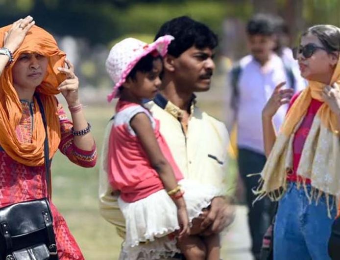 खजुराहो में 10 साल का रिकॉर्ड टूटा, पारा 46 पार; एमपी में भीषण गर्मी, 4 जिलों में लू और 12 जिलों में आंधी-बारिश का अलर्ट