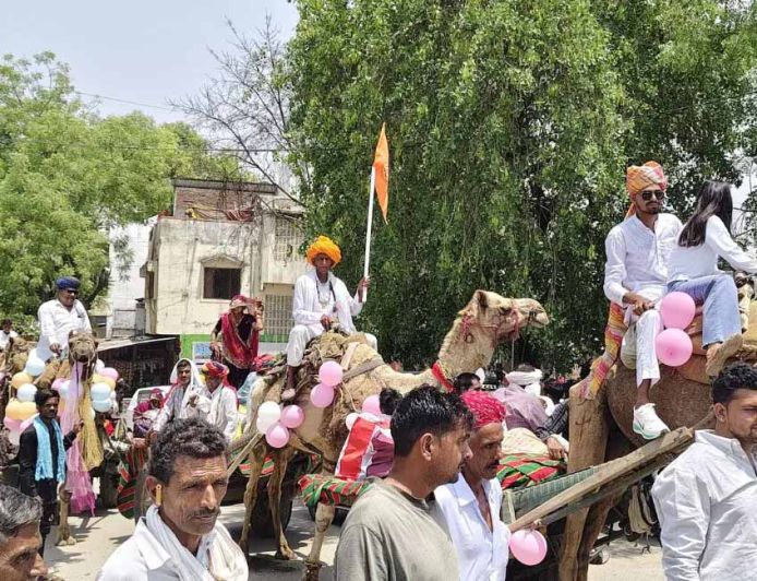 भीलवाड़ा में अनोखी भात शोभायात्रा, 11 ऊंट गाड़ियां और 51 ट्रैक्टर बने आकर्षण
