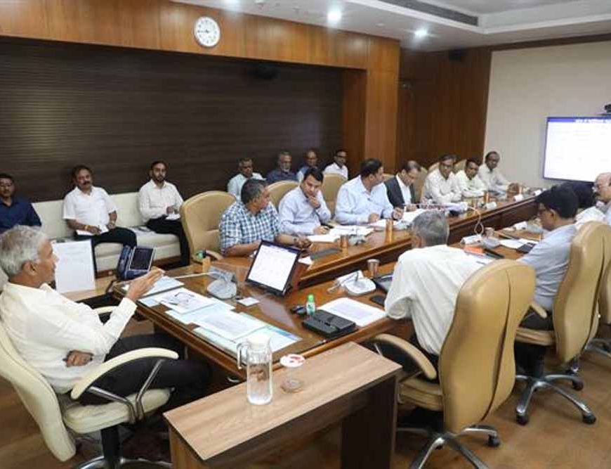 संपूर्ण प्रदेश में पेट्रोलियम पदार्थों की पर्याप्त उपलब्धता : मुख्य सचिव  जैन