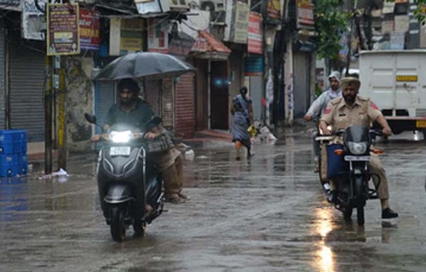 पंजाब और चंडीगढ़ में आज से बारिश और ओलावृष्टि का अनुमान, ऑरेंज अलर्ट जारी, आंधी और तेज हवाएं भी चलेंगी