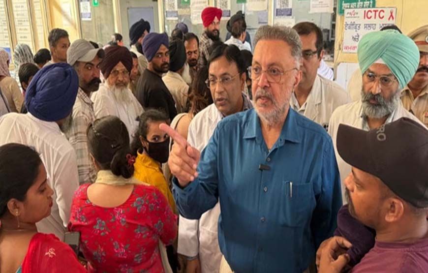 महिला मरीज के साथ बदसलूकी, थप्पड़ मारने पर स्वास्थ्य मंत्री ने अस्पताल कर्मी को किया सस्पेंड