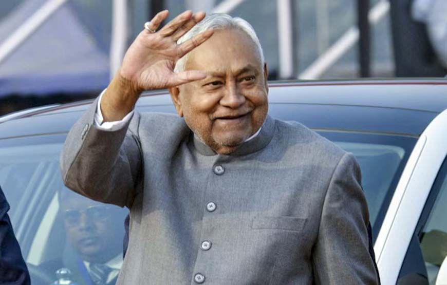 नीतीश कब देंगे इस्तीफा? नई सरकार के गठन का शेड्यूल फाइनल, अब सबसे बड़ा सवाल- बीजेपी किसे बनाएगी सीएम?