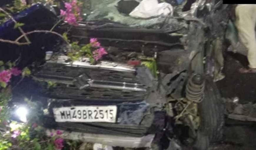 इटारसी फोरलेन पर मौत की रफ्तार: 130 की स्पीड से ट्राले में घुसी कार, दो युवकों की मौके पर मौत