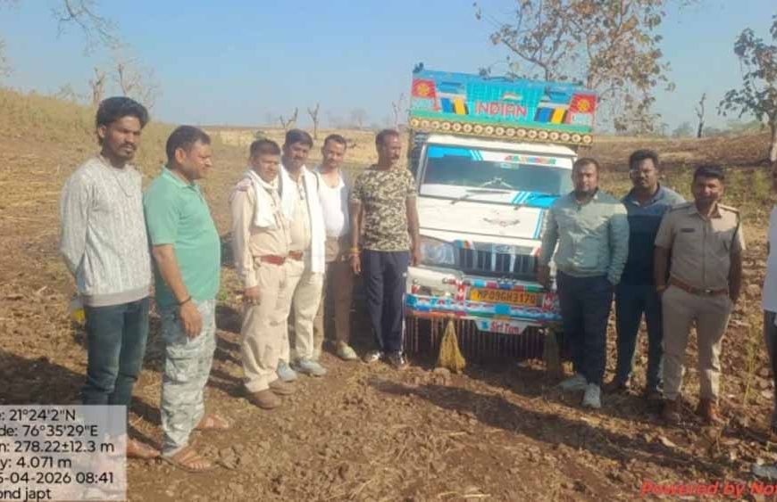 वन विभाग की बड़ी कार्रवाई: बुरहानपुर में पिकअप से 8.5 क्विंटल सलाई गोंद जब्त