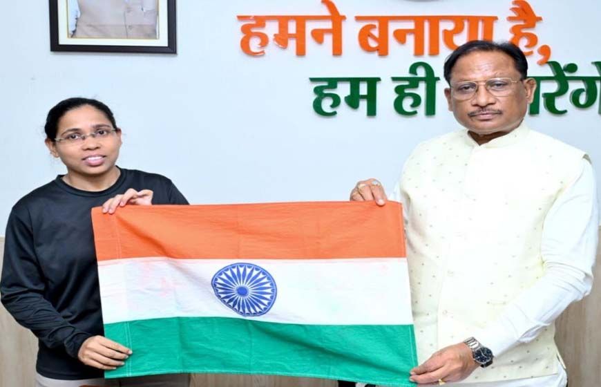 पर्वतारोही अमिता श्रीवास ने की CM साय से मुलाकात ...