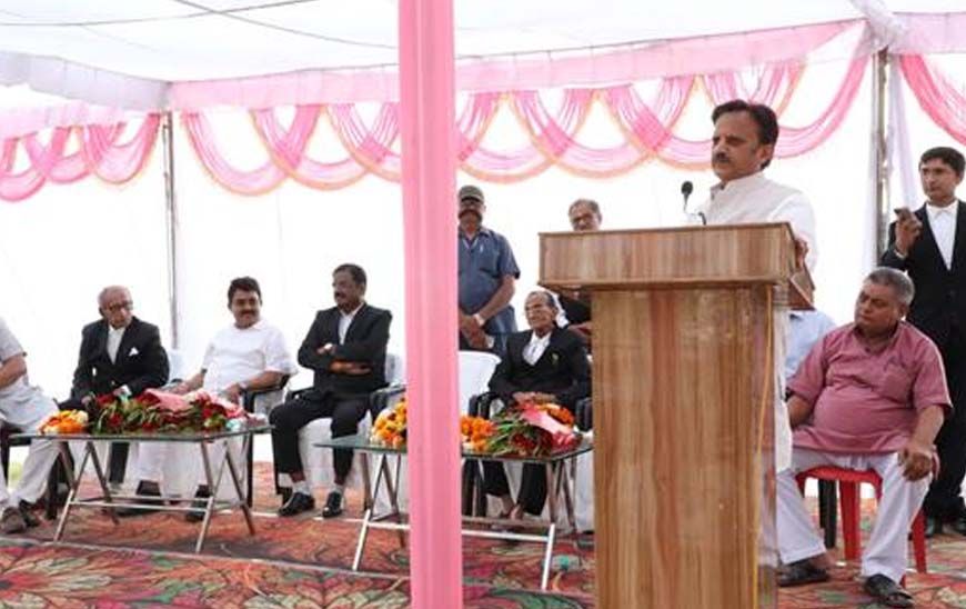 जिला न्यायालय परिसर में स्वच्छ पेयजल आपूर्ति कार्य का उप मुख्यमंत्री ने किया भूमि पूजन