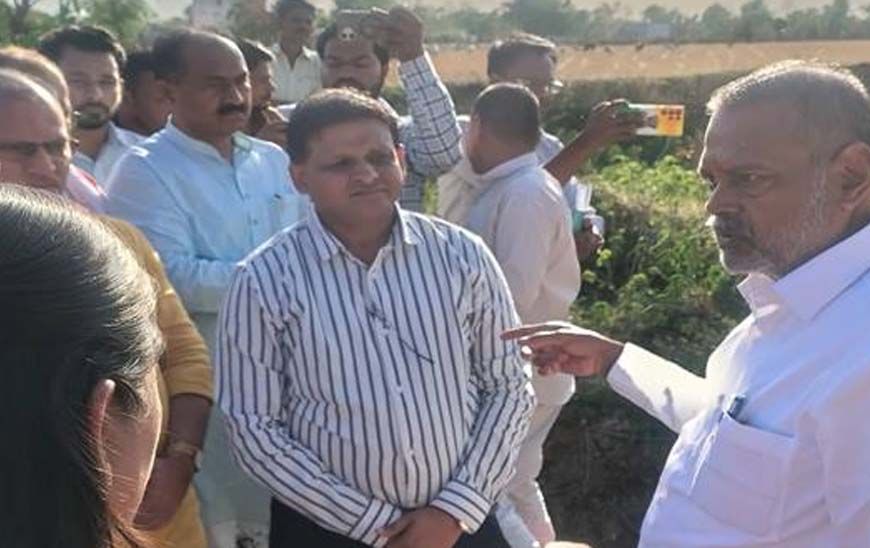 प्रभारी मंत्री कुशवाह का औचक निरीक्षण: सरकारी कार्यों का मूल्यांकन
