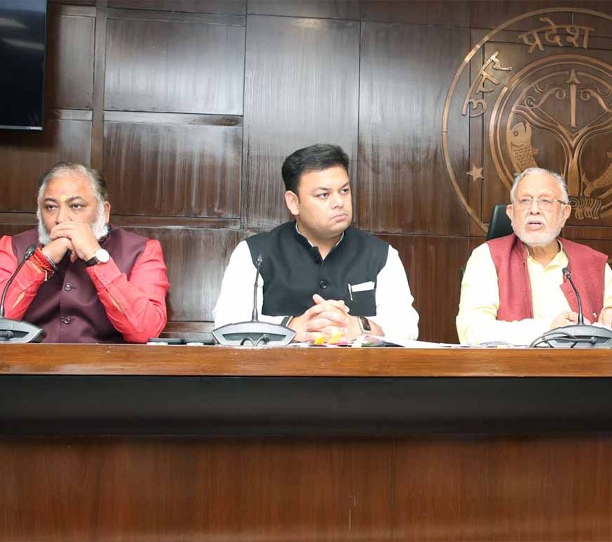 एयरपोर्ट जैसी आधुनिक सुविधाओं से लैस होंगे यूपी के बस स्टेशन