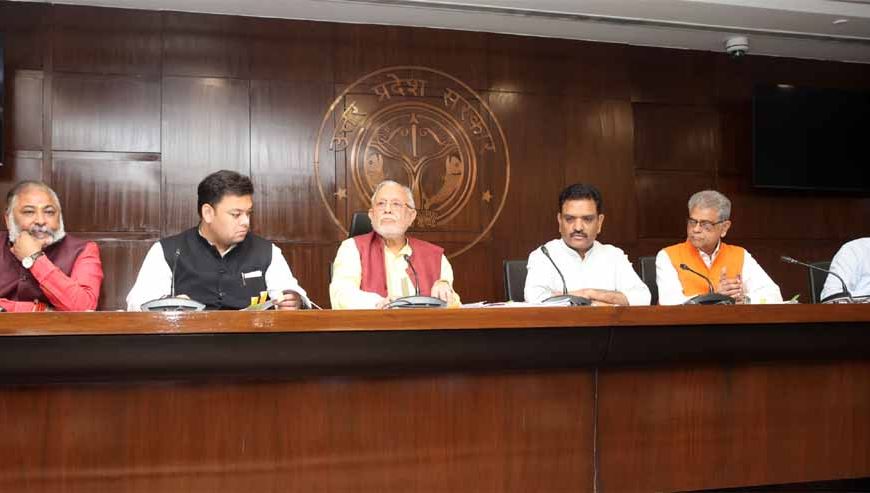 सीएम योगी की घोषणा पर लगी मुहर, शिक्षामित्रों व अनुदेशकों के मानदेय में ऐतिहासिक वृद्धि को कैबिनेट की मंजूरी