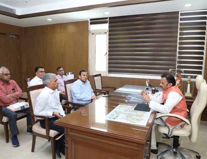 दीर्घकालिक उपयोगिता और समग्र विकास को ध्यान में रखकर करें विकास कार्य : उप मुख्यमंत्री शुक्ल