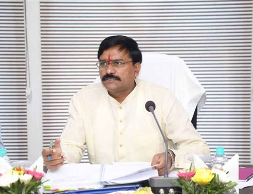 स्थानीय बोलियों के संरक्षण के लिए गठित करें "सृजन पीठ": राज्य मंत्री लोधी