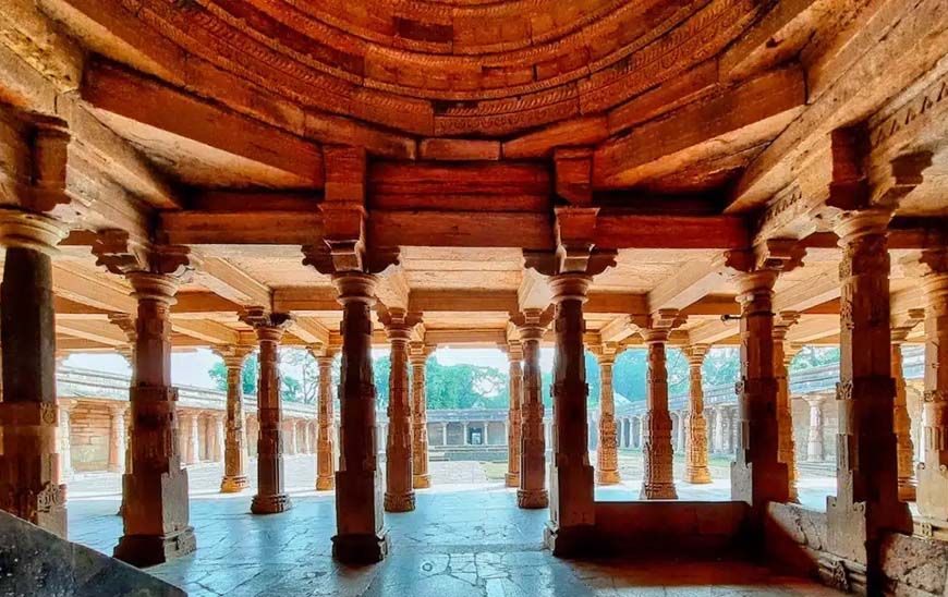 हवन कुंड, संस्कृत श्लोक और मूर्तियां...', हिंदू पक्ष ने गिनाए मंदिर होने के सबूत, धार भोजशाला केस में सुनवाई