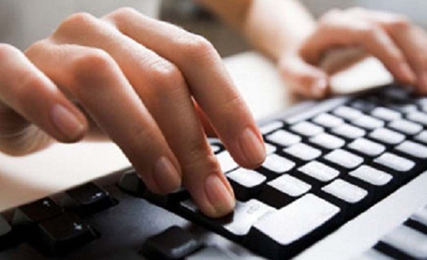 कानपुर में तीन बाबुओं का डिमोशन: एक मिनट में 25 शब्द नहीं टाइप कर पाए, बने चपरासी