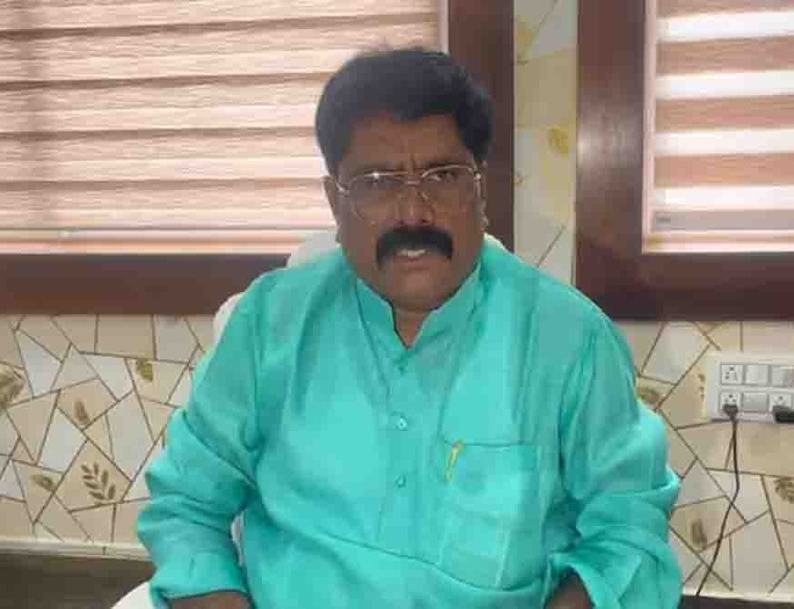 रांची, मंत्री योगेंद्र प्रसाद का नेपाल हाउस में औचक निरीक्षण और दफ्तर में मचा हड़कंप