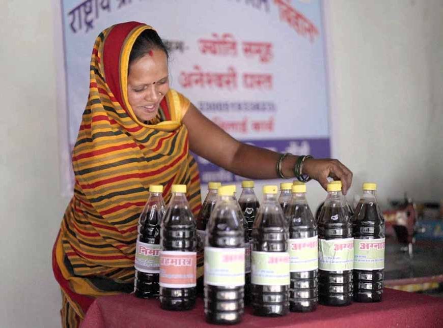 आत्मनिर्भरता की मिसाल: औराटोला बना बालोद का पहला लखपति दीदी ग्राम