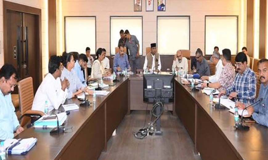 मंत्री विश्वास सारंग ने ली खेल एवं युवा कल्याण विभाग की समीक्षा बैठक