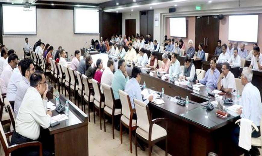 विभाग वर्ष 2026-27 की कार्य योजना और लक्ष्य 15 अप्रैल तक प्रस्तुत करें : मुख्य सचिव जैन